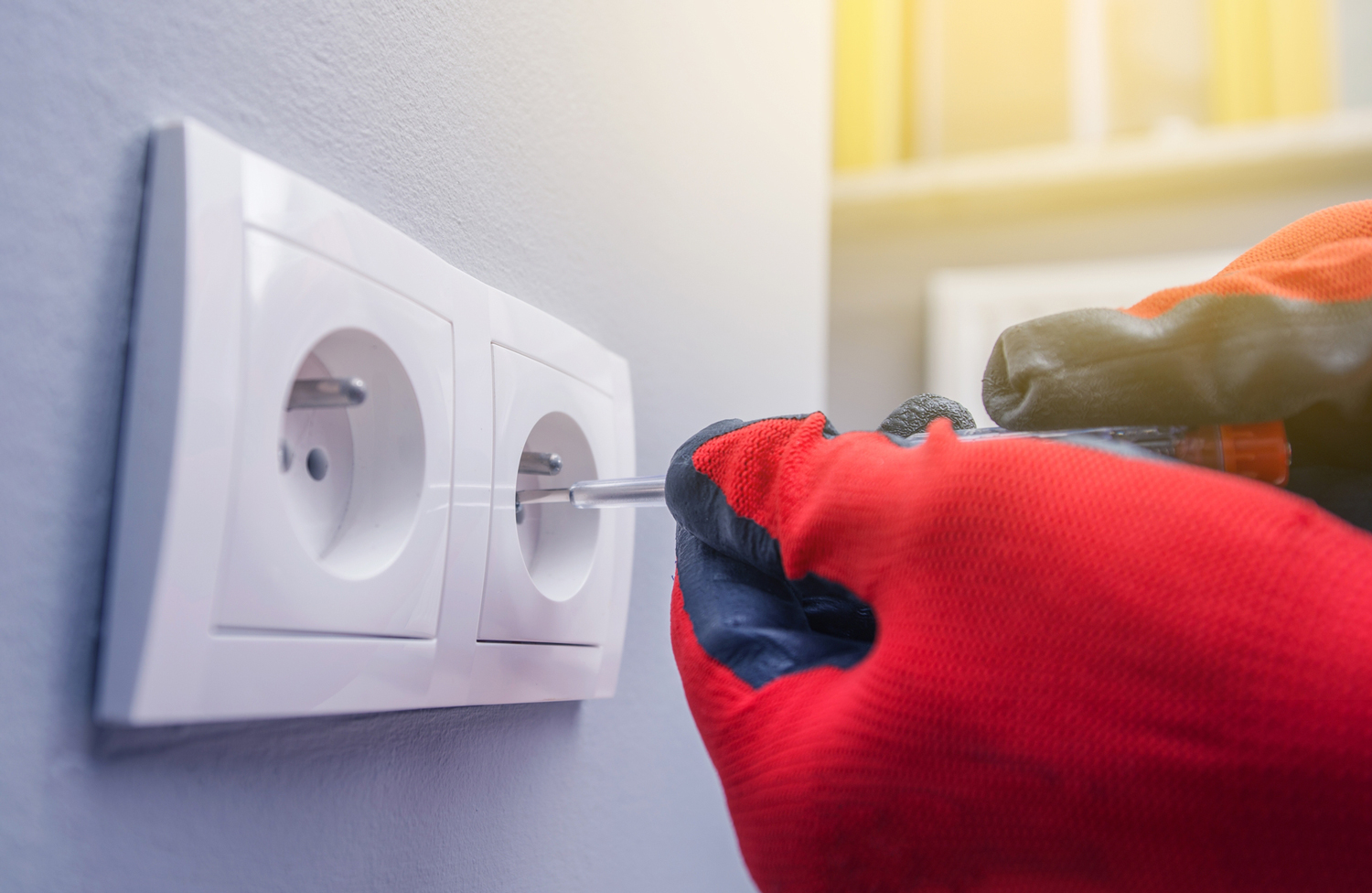 G-Services-Partenaire-electricite-luminaires-et-domotique